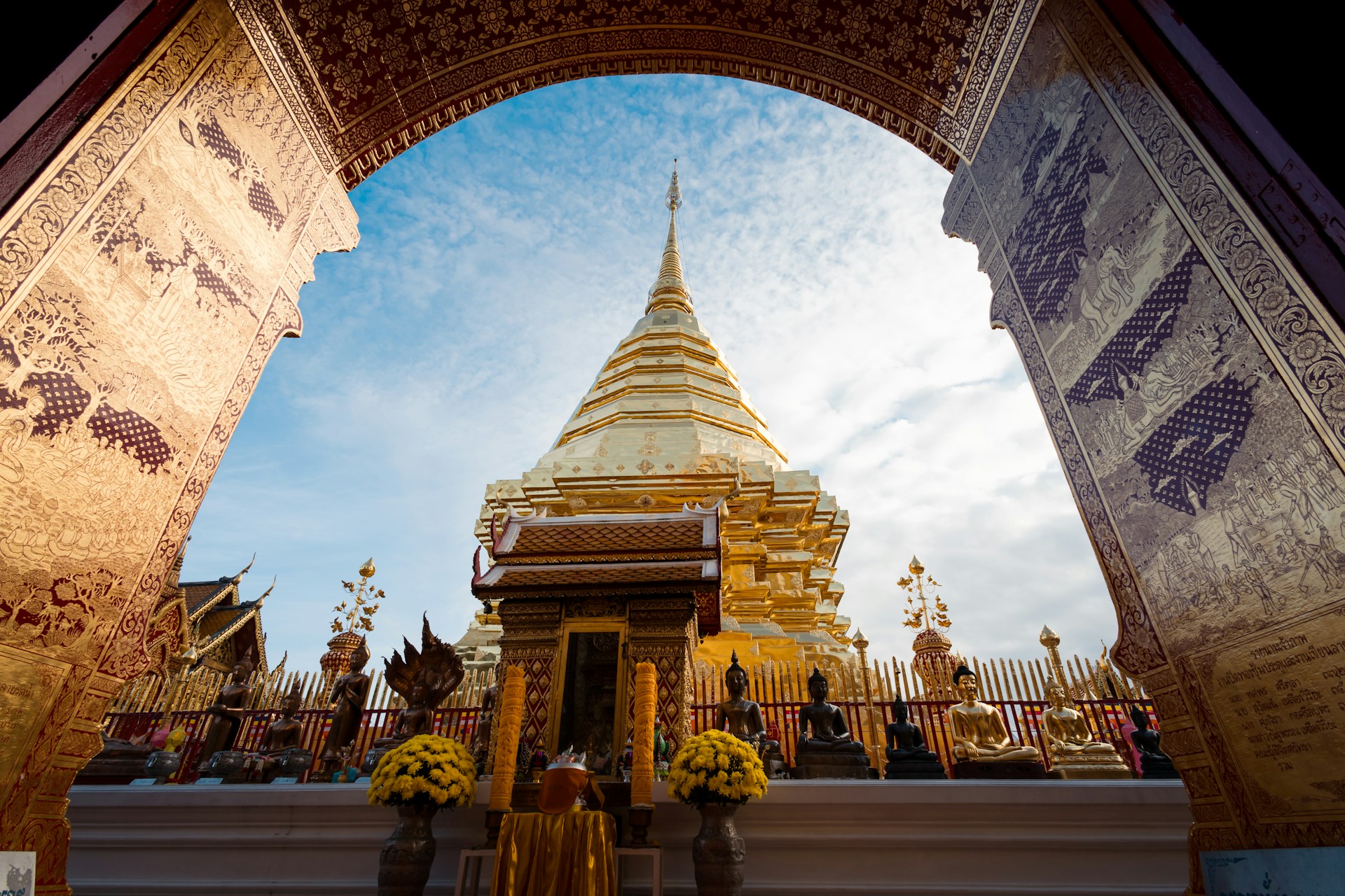 Templo Doi Suthep y su chedi dorado en Chiang Mai